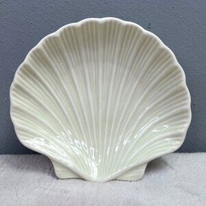 Vintage Seashell Trinket Tray Soap Dish Japan Cream Beige